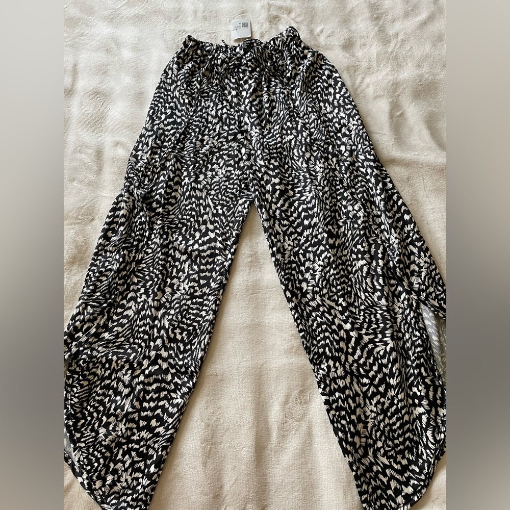 Forever 21 Black and White Wide Leg Pants